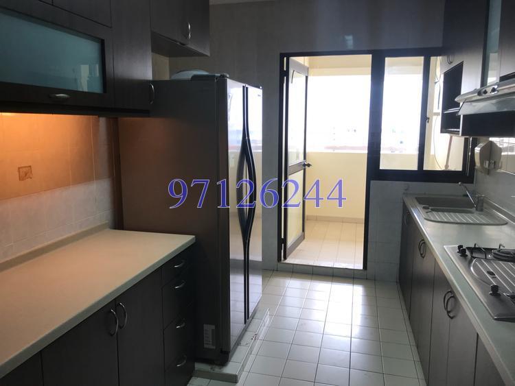 Blk 299B Compassvale Street (Sengkang), HDB Executive #156996162